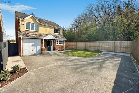 4 bedroom detached house for sale, Maes Dewi Pritchard, Brackla, Bridgend County. CF31 2ET