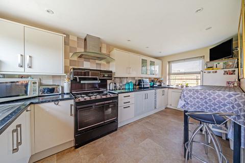4 bedroom semi-detached house for sale, Shurdington Road, Brockworth, Gloucester