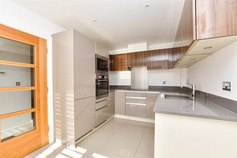 3 bedroom detached house for sale, Oakgrove, Caterham, Surrey