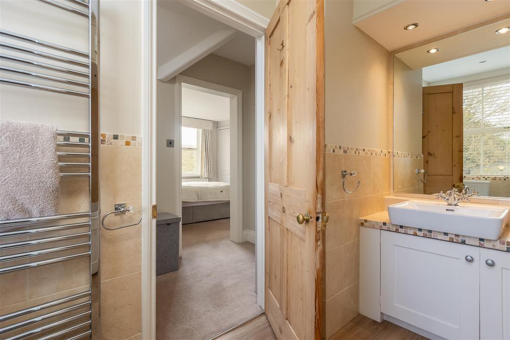 Cherry Tree Cottage Bedroom 1-6.jpg