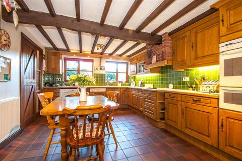 The Granary Mill Court, Shenstone, Lichfield, WS14 0DE