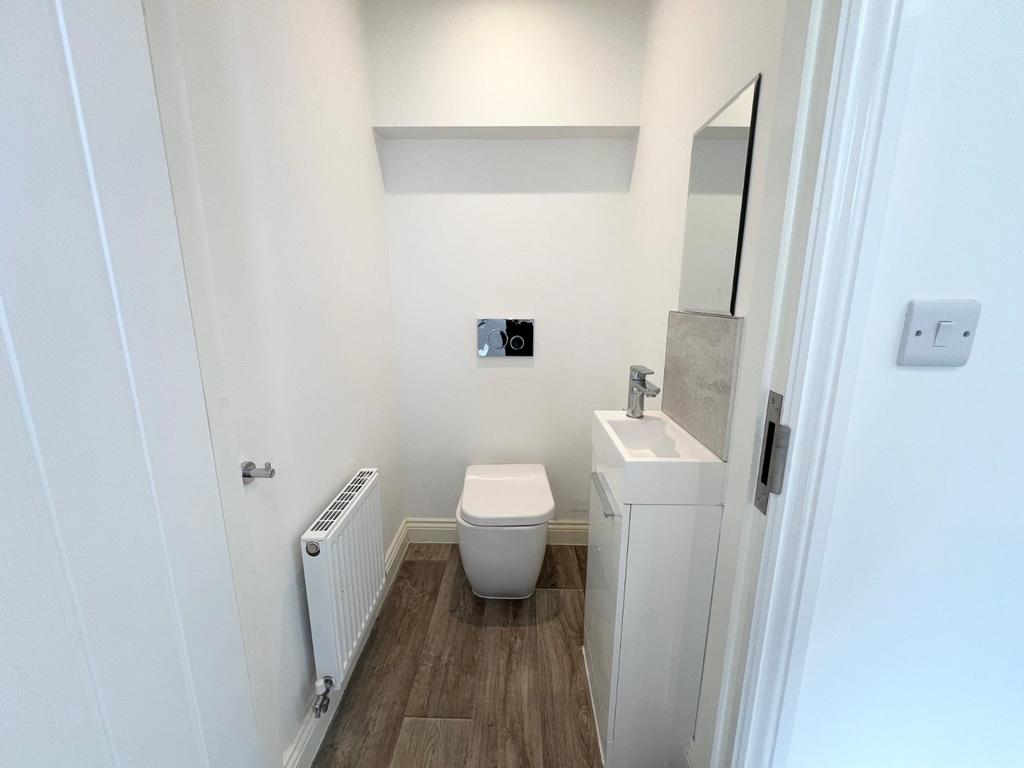 2 bedroom terraced house to rent - Изглед 6