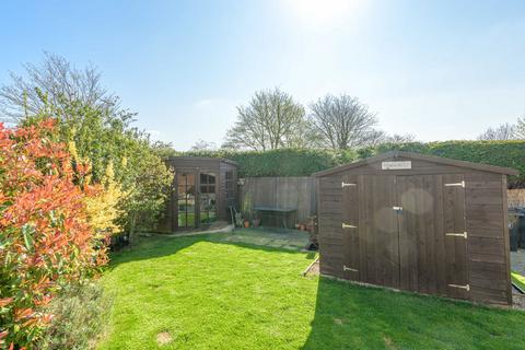 3 bedroom semi-detached house for sale, Chelmsford Drive, Grantham NG31