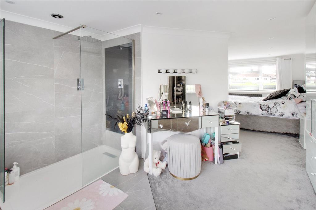 Bedroom 1 En Suite