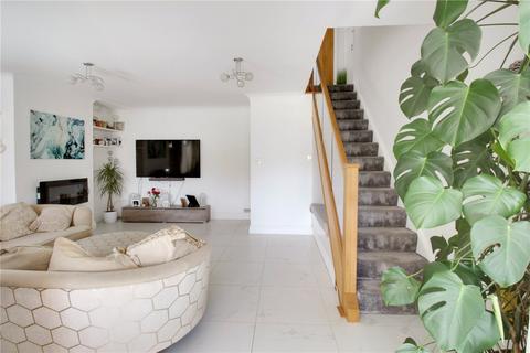 3 bedroom semi-detached house for sale, Hastings Avenue, Hellesdon, Norwich, Norfolk, NR6