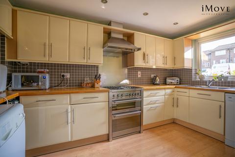 30 Ellery Road, London, SE19 3QG