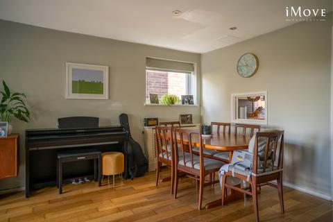 30 Ellery Road, London, SE19 3QG