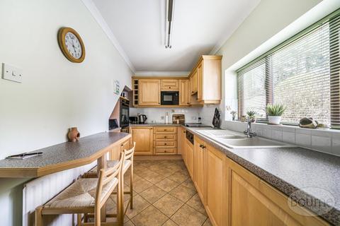 2 bedroom terraced house for sale, Churt Road, Churt, Farnham, Surrey, GU10