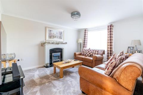 5 bedroom detached house for sale, Elmwood Park Gardens, Great Park, NE13