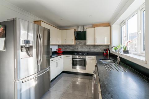 5 bedroom detached house for sale, Elmwood Park Gardens, Great Park, NE13