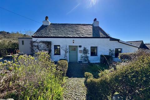 undefined, Rhiw, Pwllheli