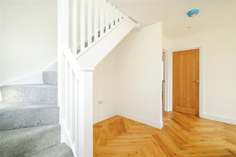 48 Frethern Close, Burford, OX18 4NX
