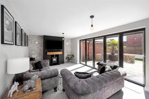 4 bedroom detached house for sale, Gladiolus Grove, Worthing, West Sussex, BN13