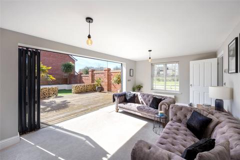 4 bedroom detached house for sale, Gladiolus Grove, Worthing, West Sussex, BN13