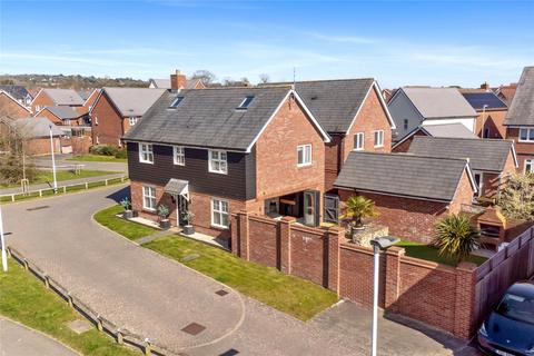 4 bedroom detached house for sale, Gladiolus Grove, Worthing, West Sussex, BN13