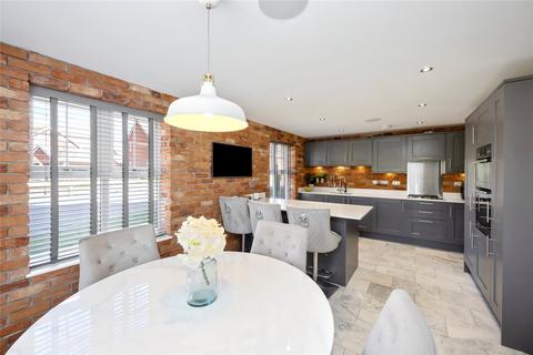 4 bedroom detached house for sale, Gladiolus Grove, Worthing, West Sussex, BN13