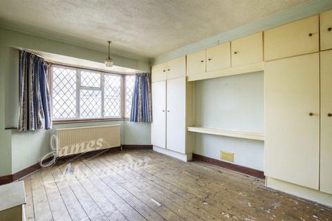 3 bedroom house for sale, Grove Road, Thornton Heath