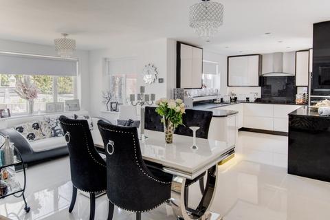 4 bedroom detached house for sale, Palmyra Road, Bromsgrove, Worcestershire, B60