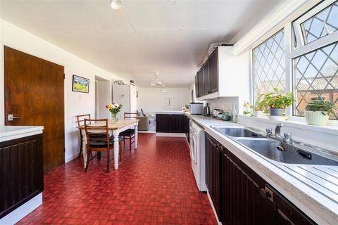 4 bedroom farm house for sale, Stocksmoor Farm, Ashover Road,Old Tupton, Chesterfield