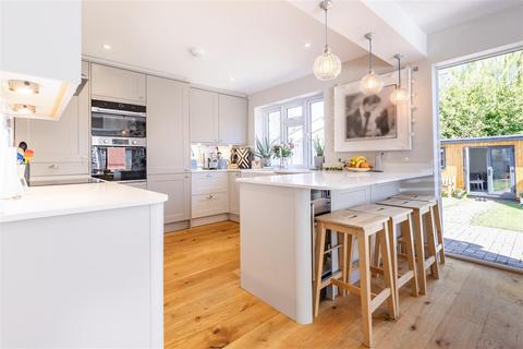80 Crows Road, Epping, CM16 5DH