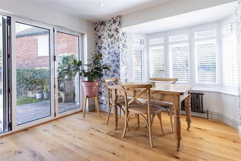 80 Crows Road, Epping, CM16 5DH