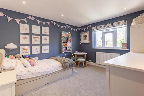 80 Crows Road, Epping, CM16 5DH