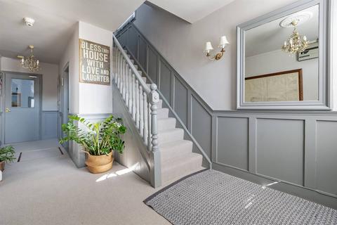 4 bedroom detached house for sale, Island Wall, Whitstable