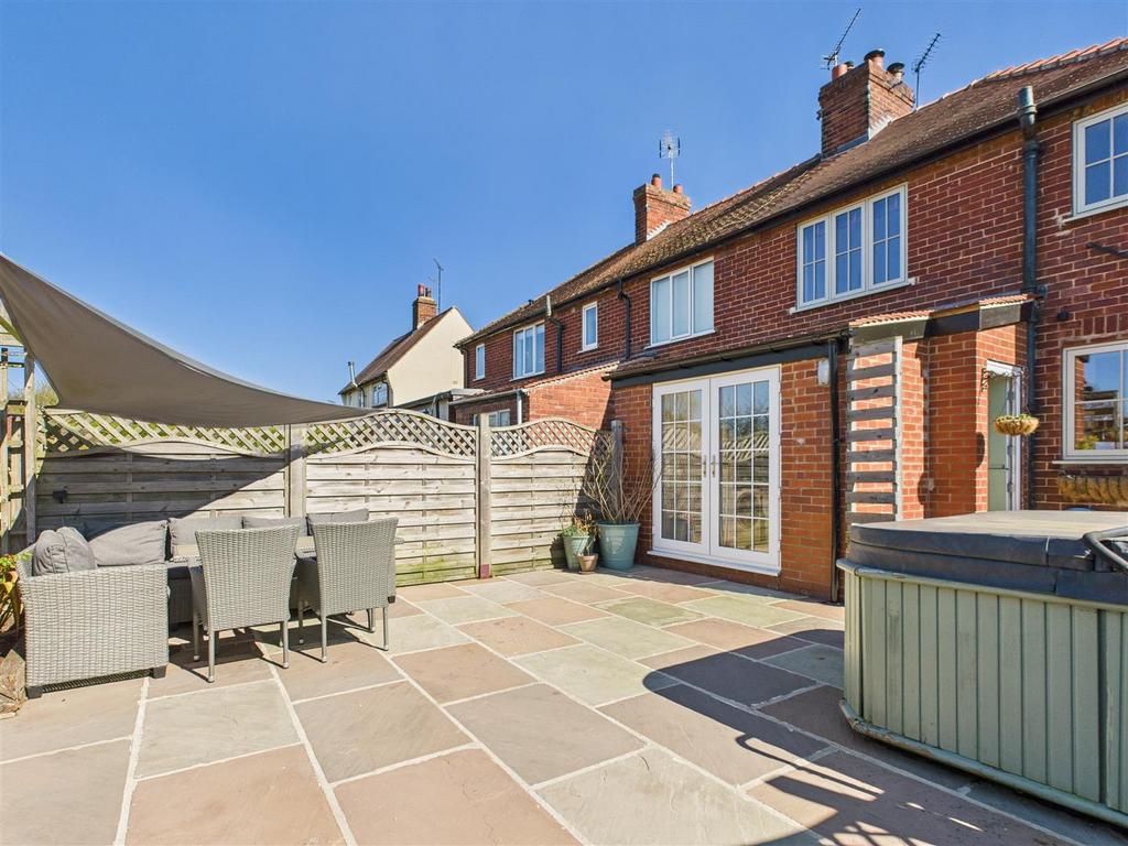 56 station road