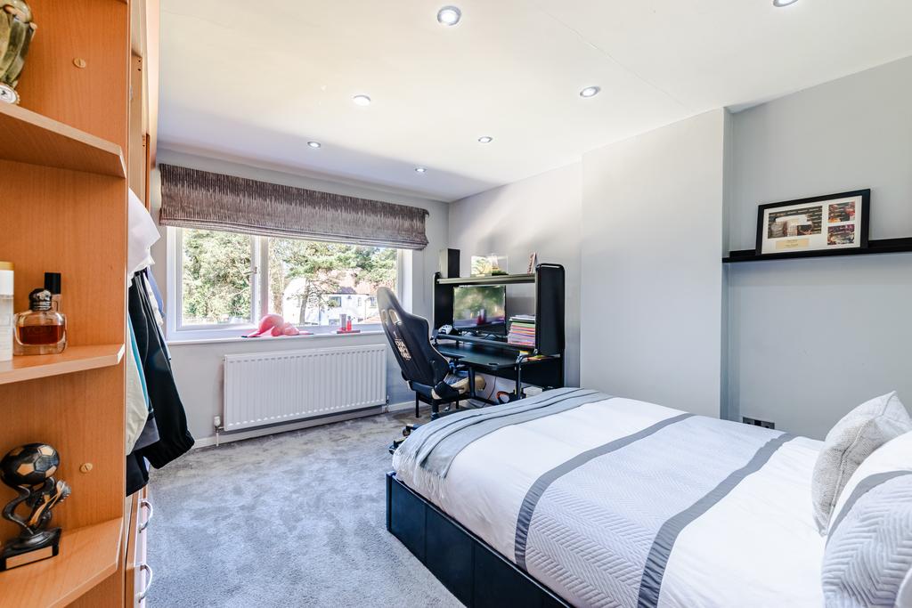 Bedroom3a