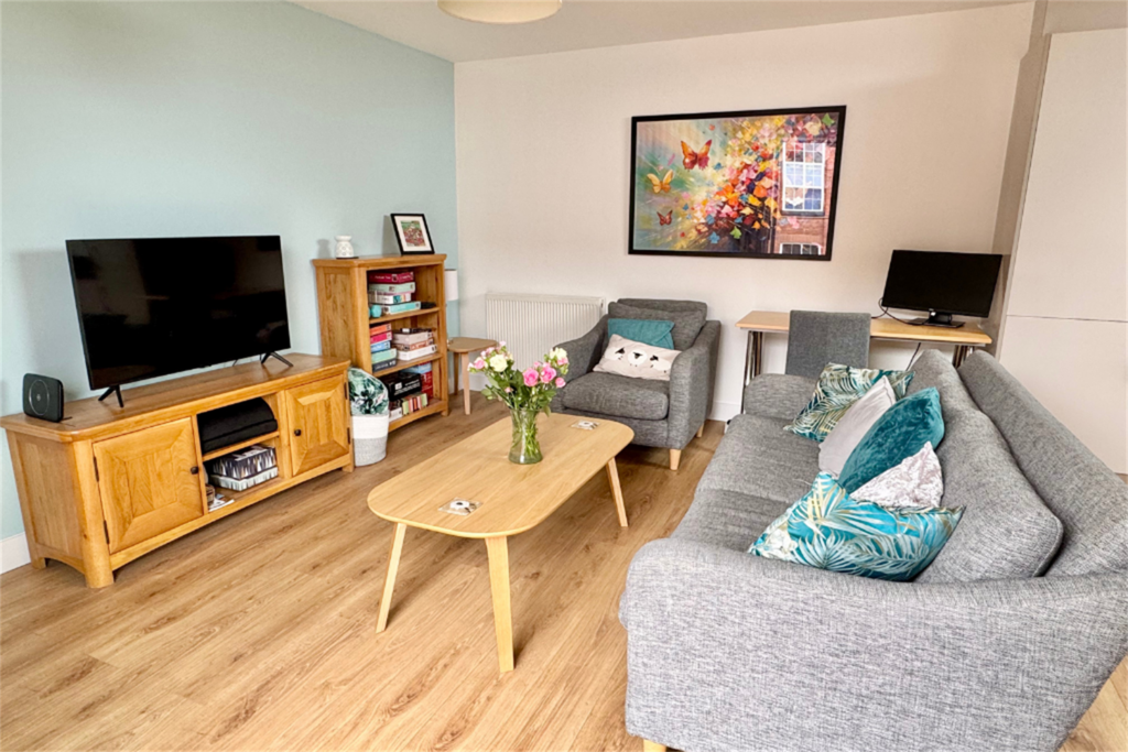 Lounge/Kitchen
