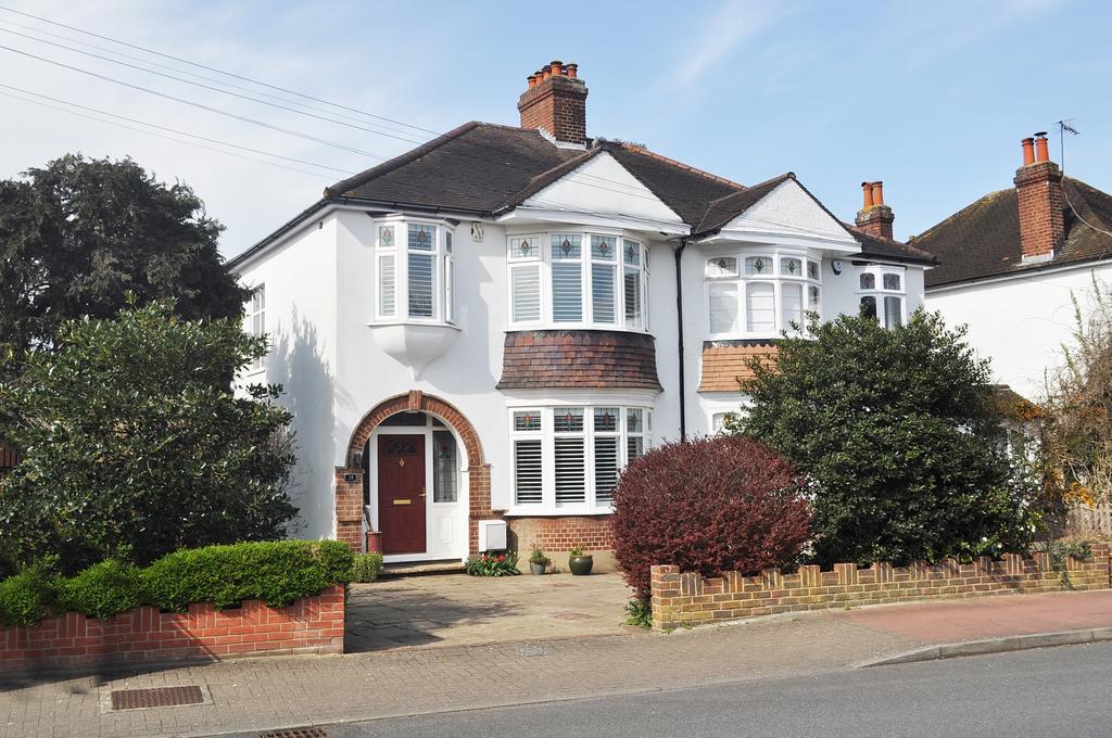 Coney Hill Road, West Wickham BR4 3 bed semi-detached house - £750,000