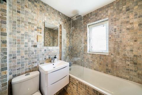2 bedroom flat for sale, Marksbury Avenue, Richmond TW9