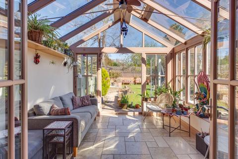2 Cadogan Place, Caversham, Reading, RG4 5HJ