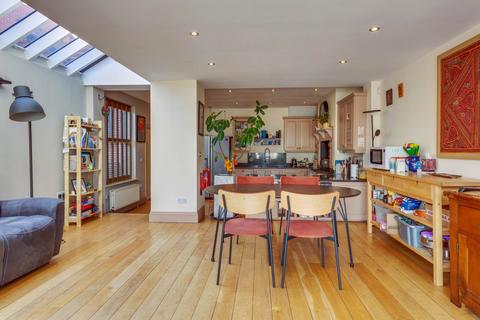 2 Cadogan Place, Caversham, Reading, RG4 5HJ