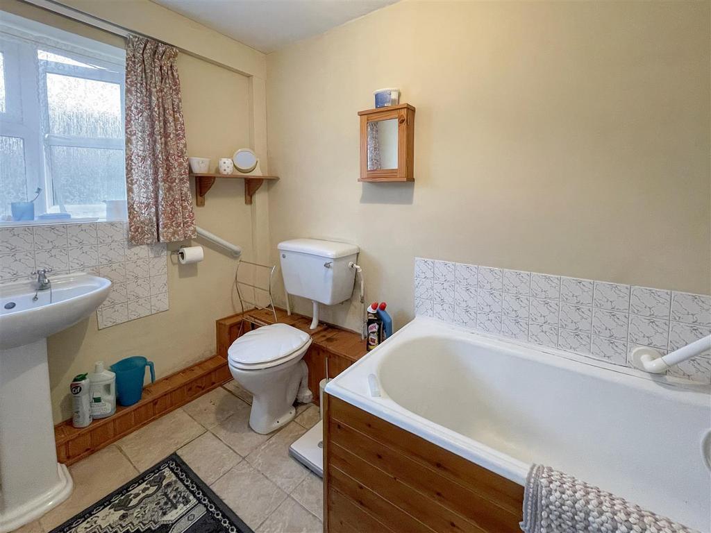Bath.JPG