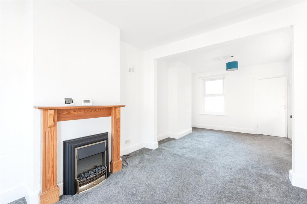 Sitting/Dining Room