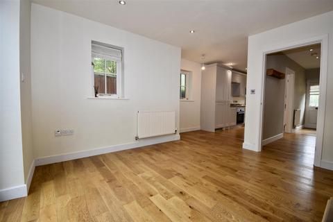 2 Ducks Farm Close, Kirby Misperton, Malton, YO17 6XH