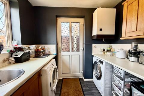 4 Briar Fields, Swindon, SN1 2QN