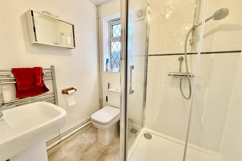 4 Briar Fields, Swindon, SN1 2QN