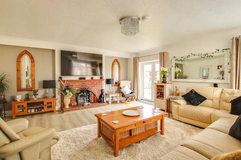 6 bedroom chalet for sale, Ringwood Road, Walkford, Christchurch, BH23