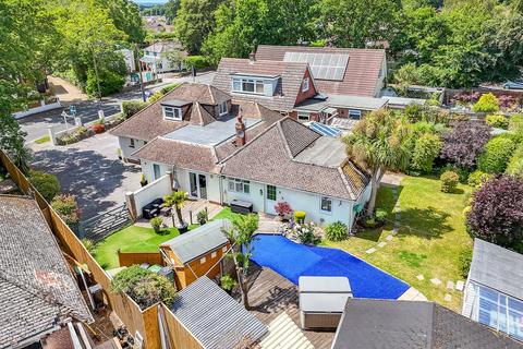 6 bedroom chalet for sale, Ringwood Road, Walkford, Christchurch, BH23