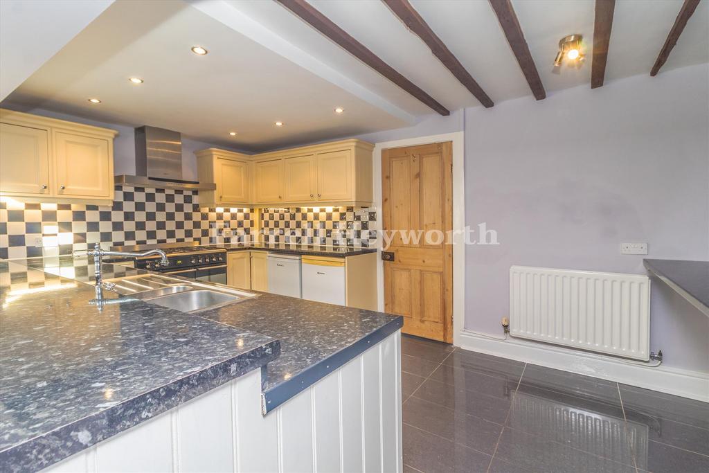 Kitchen image 3