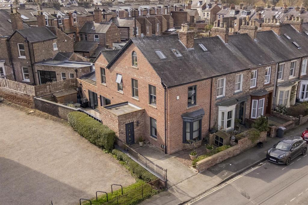 77 Nunthorpe Road  17.jpg