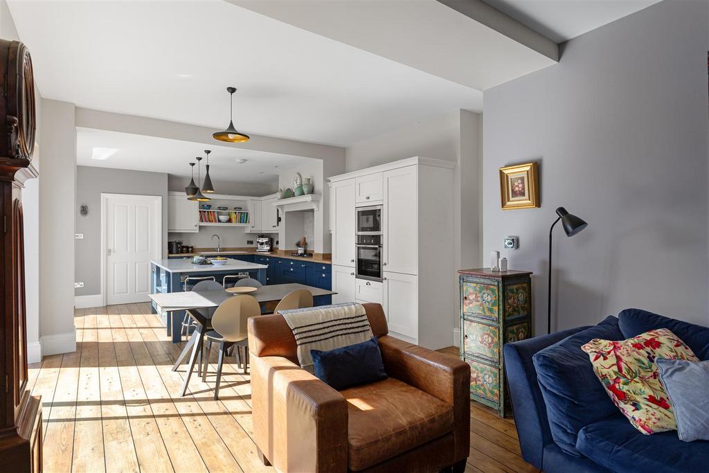 77 Nunthorpe Road 25.jpg