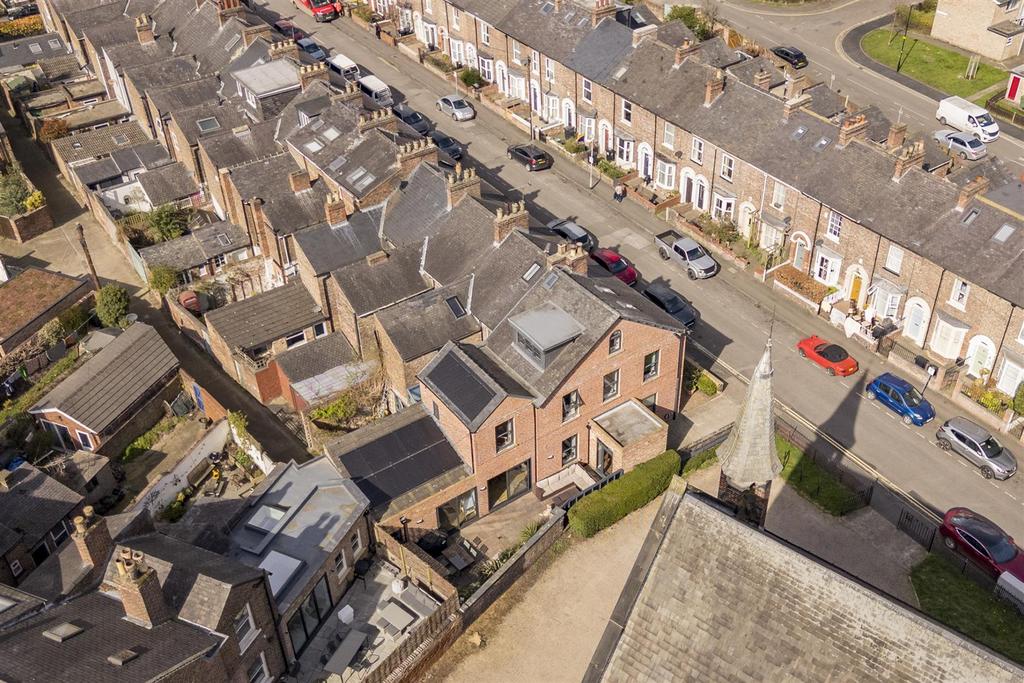 77 Nunthorpe Road  14.jpg