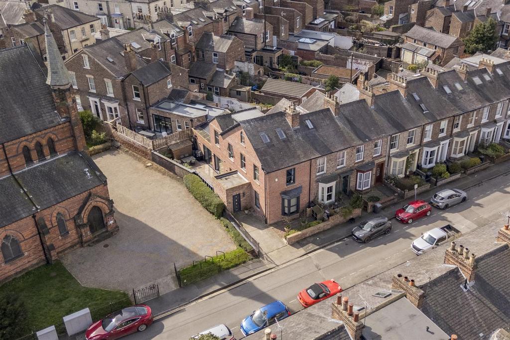 77 Nunthorpe Road  15.jpg