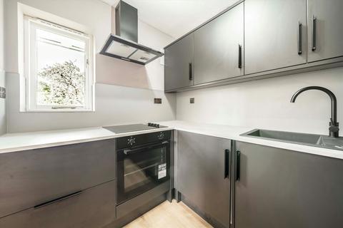 1 bedroom flat to rent, Cumberland Place, London SE6