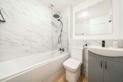 1 bedroom flat to rent, Cumberland Place, London SE6