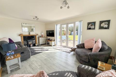 undefined, Wellington Avenue, Hullbridge