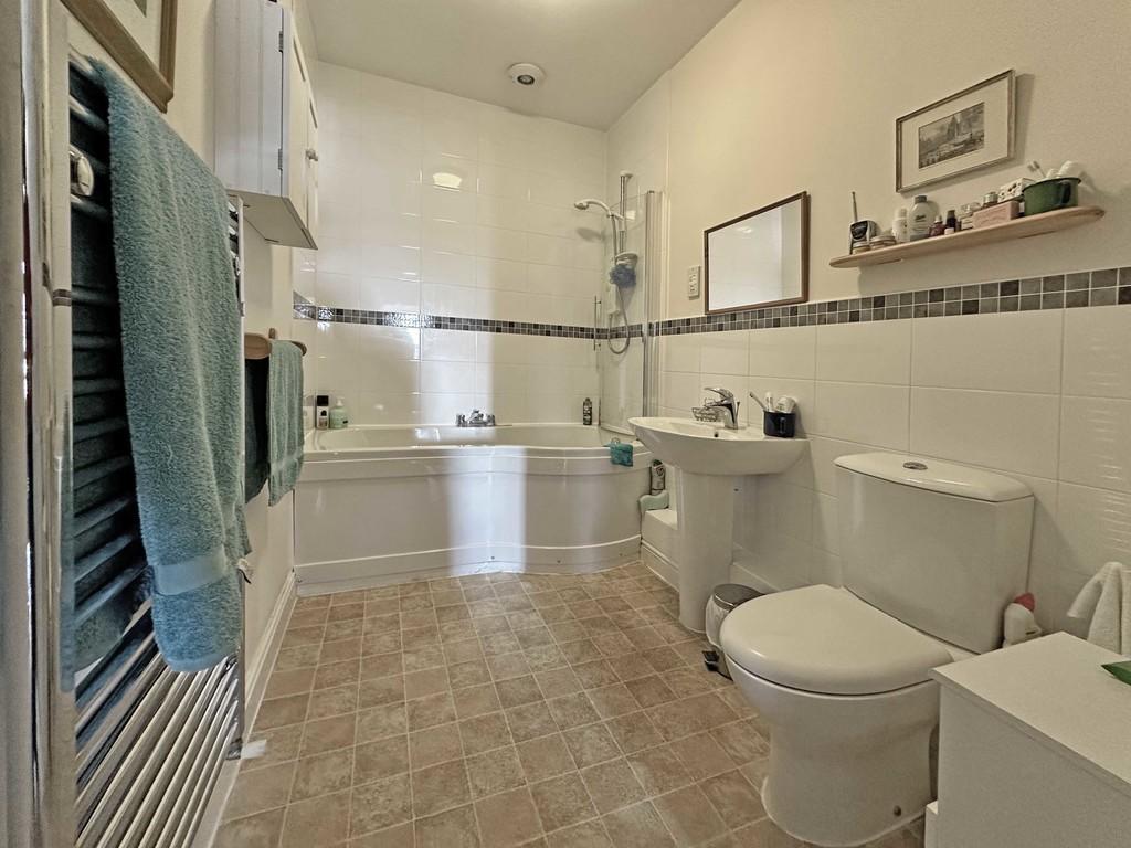 6 Bath